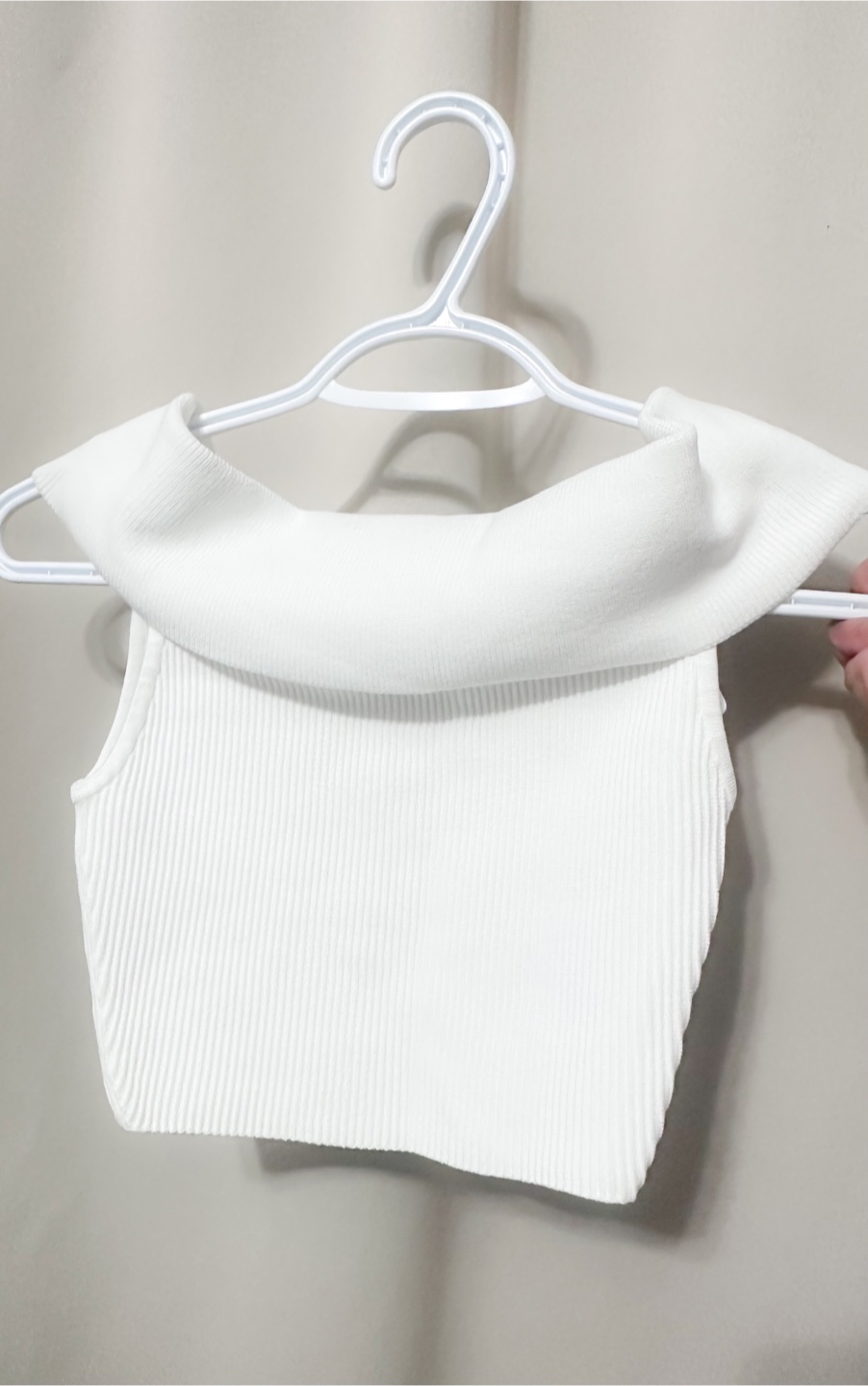 Babaton Sculpt Knit Off-shoulder Top