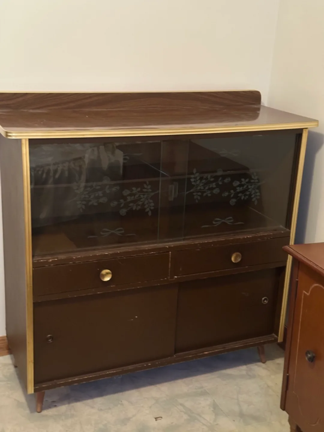 Vintage Mid-Century Modern Sideboard/Cabinet thumbnail