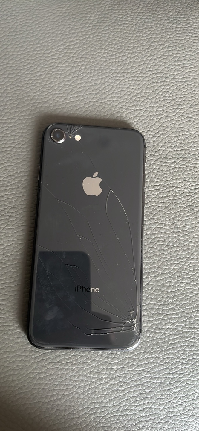 iPhone 8 64GB - photo 2
