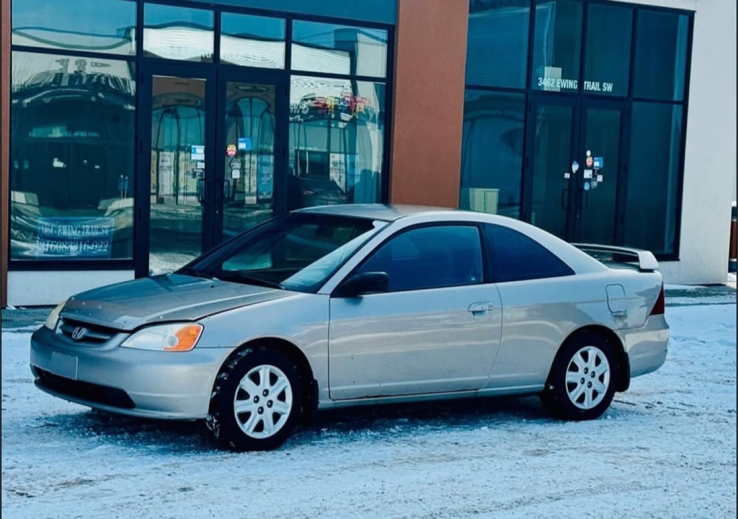 2003 Honda Civic Coupe - Reliable and Fuel-Efficient - photo 4