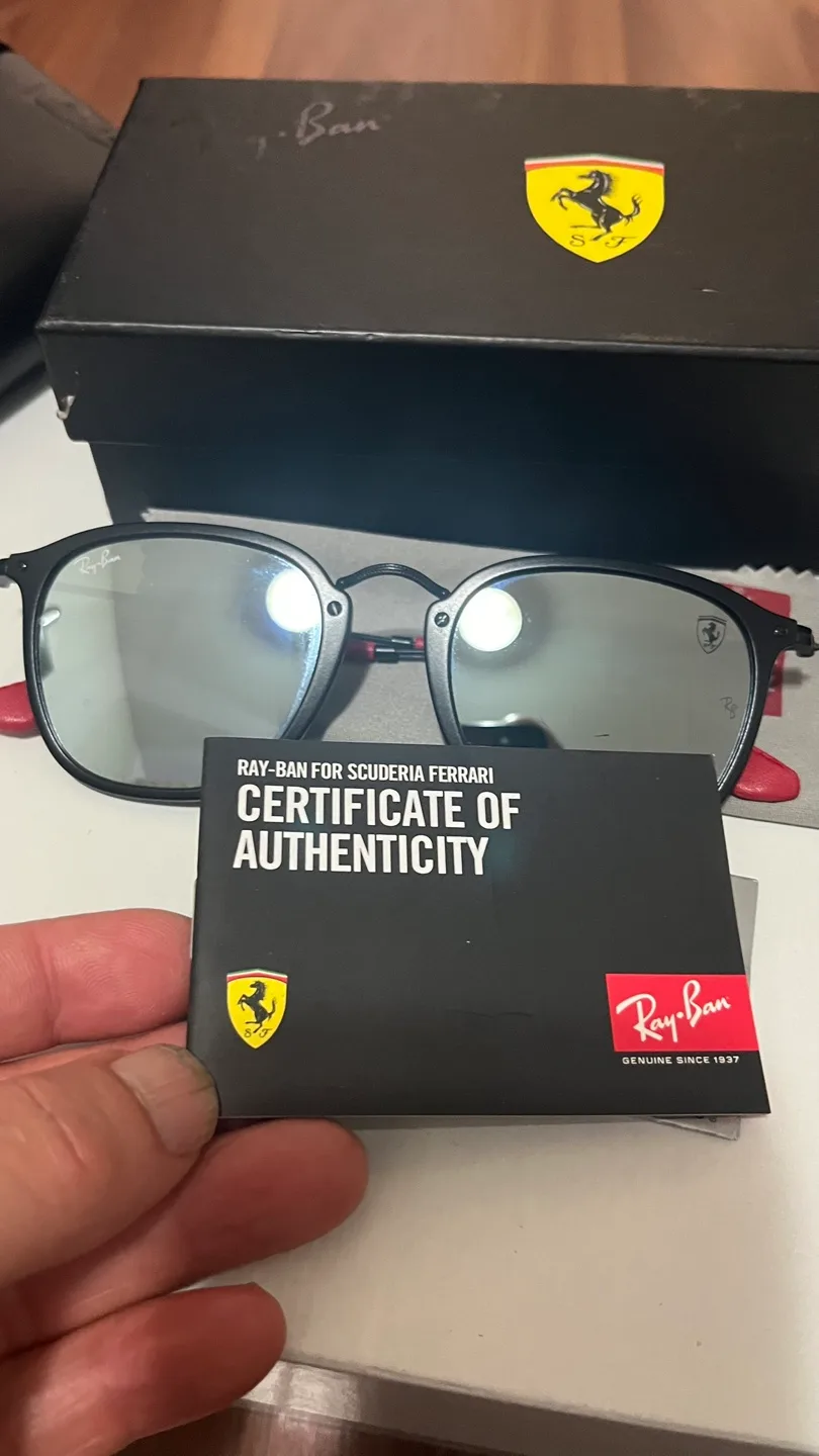 Ray-Ban Scuderia Ferrari Sunglasses image indicator(3)