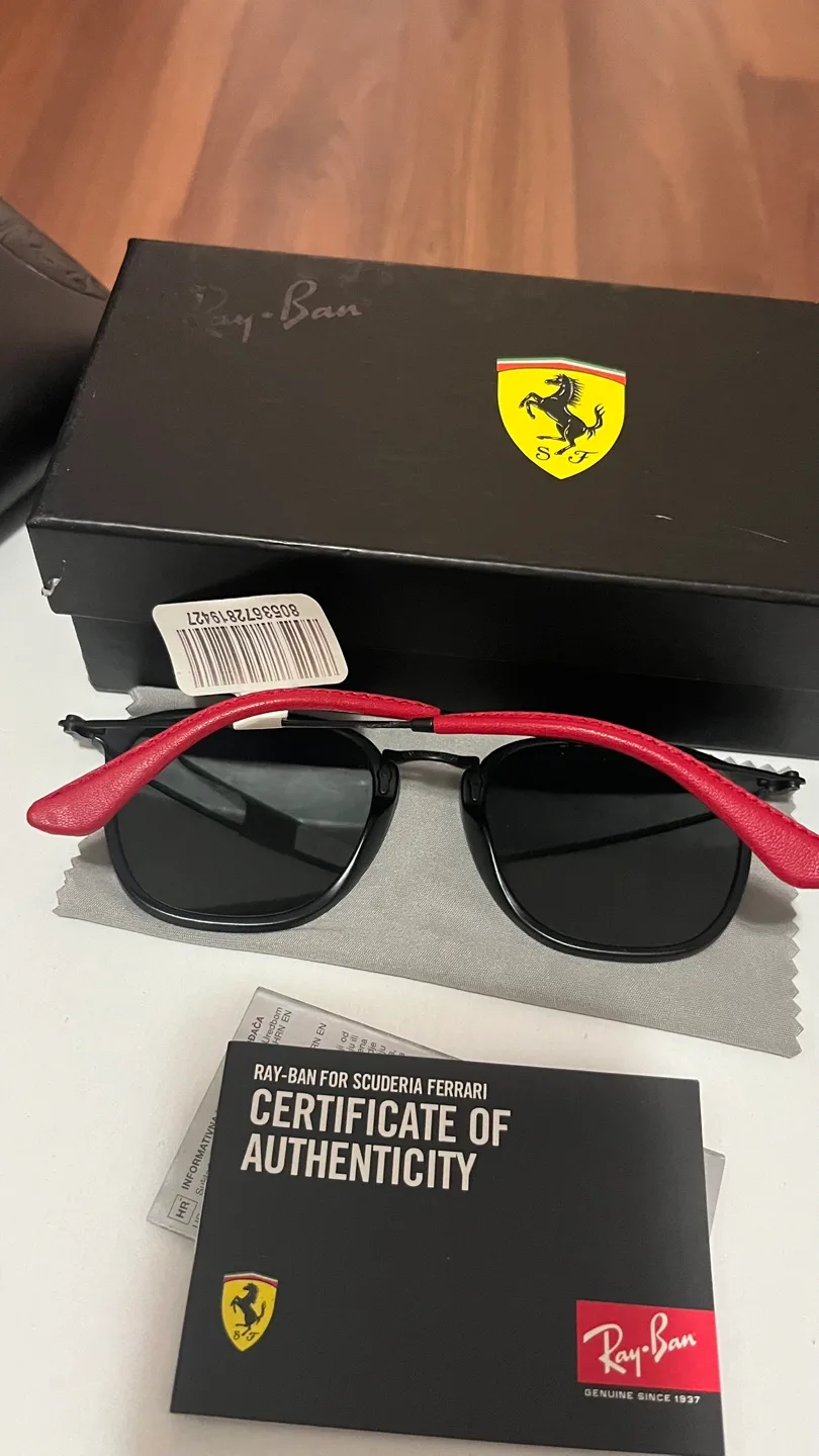 Ray-Ban Scuderia Ferrari Sunglasses image indicator(7)