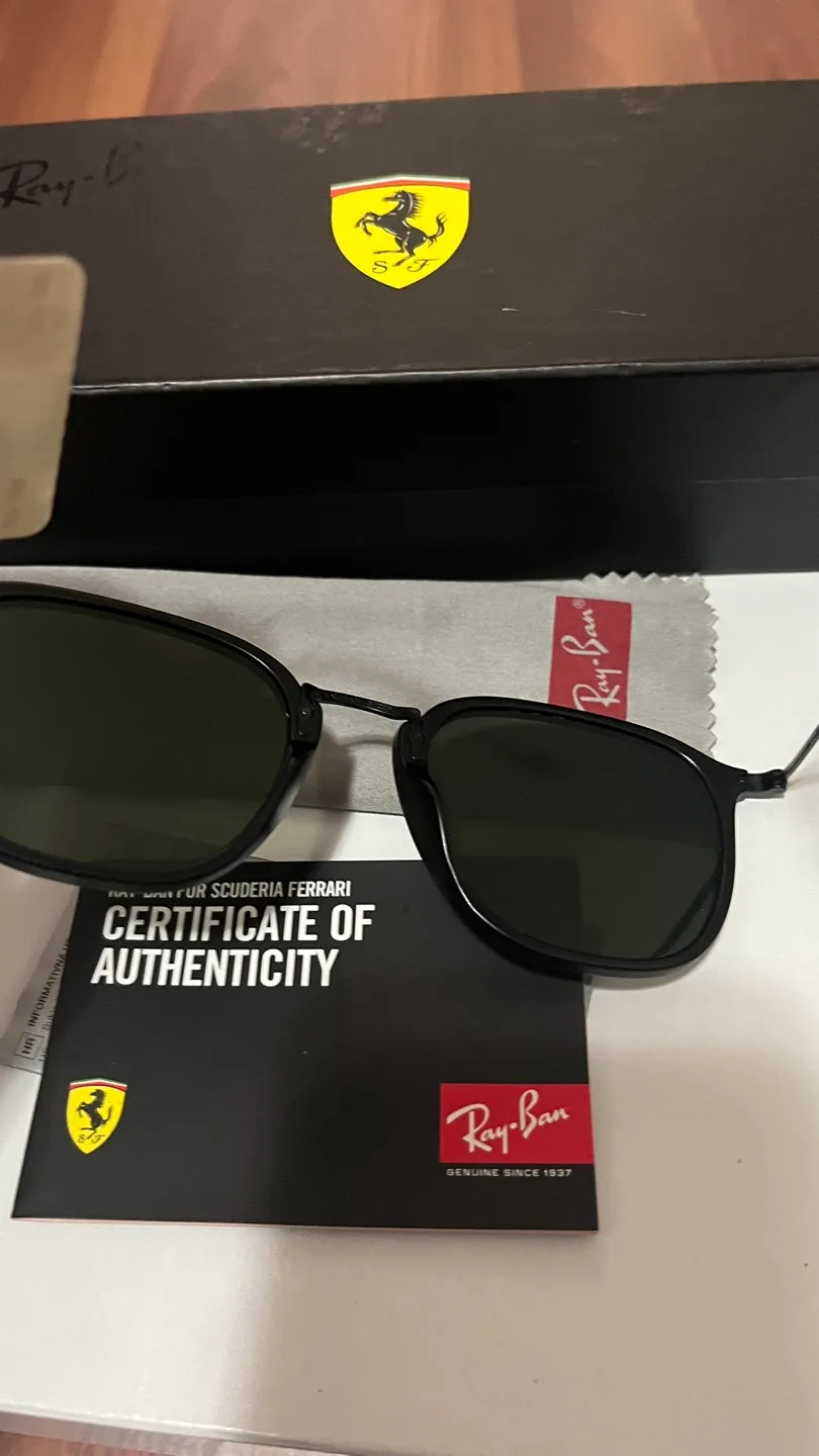 Ray-Ban Scuderia Ferrari Sunglasses image indicator(6)