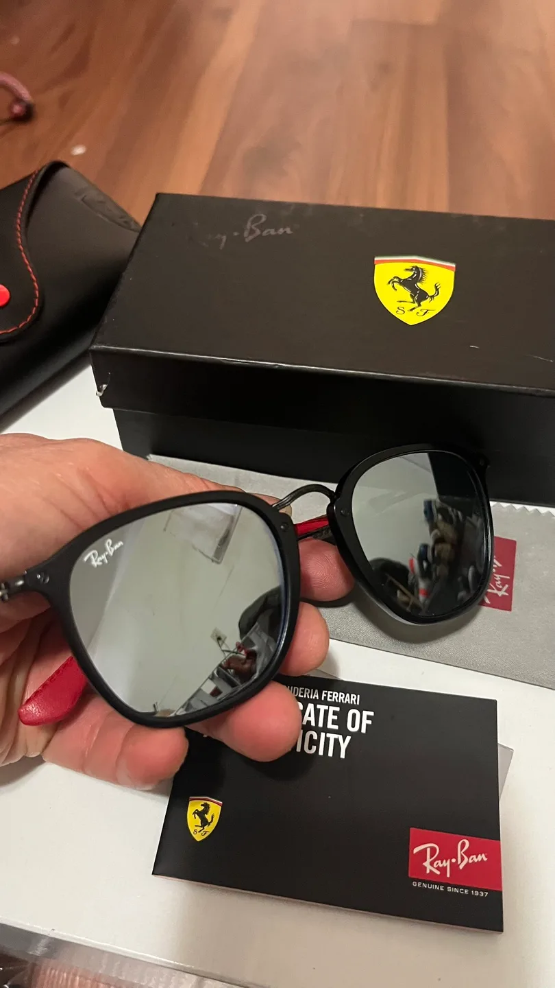 Ray-Ban Scuderia Ferrari Sunglasses image indicator(8)