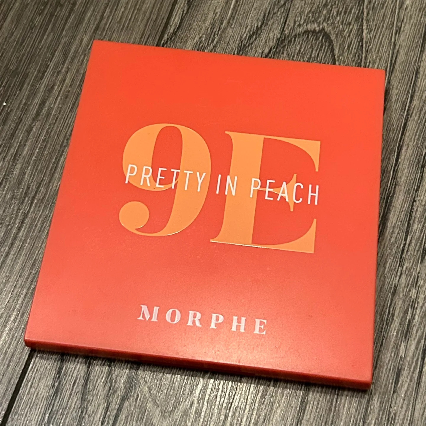 (Like New) Morphe 9E Eyeshadow Palette image indicator(2)