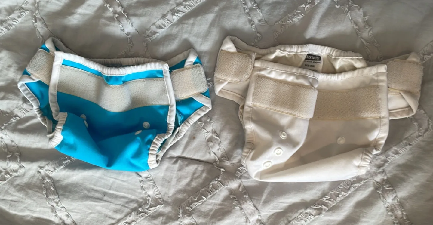 Two Thirties Size One Cloth Diaper Covers image indicator(3)