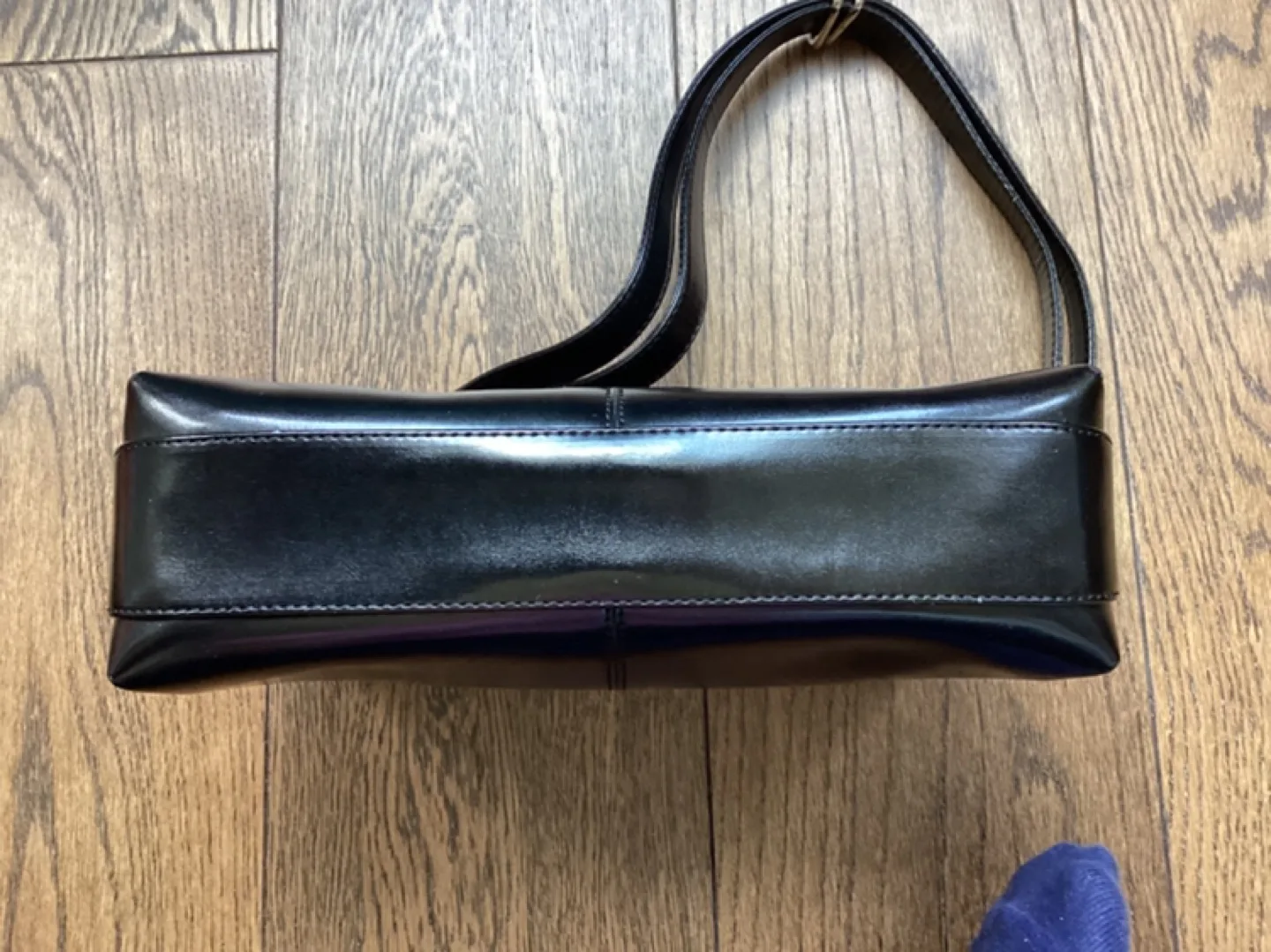 SMALL BLACK HANDBAG image indicator(3)