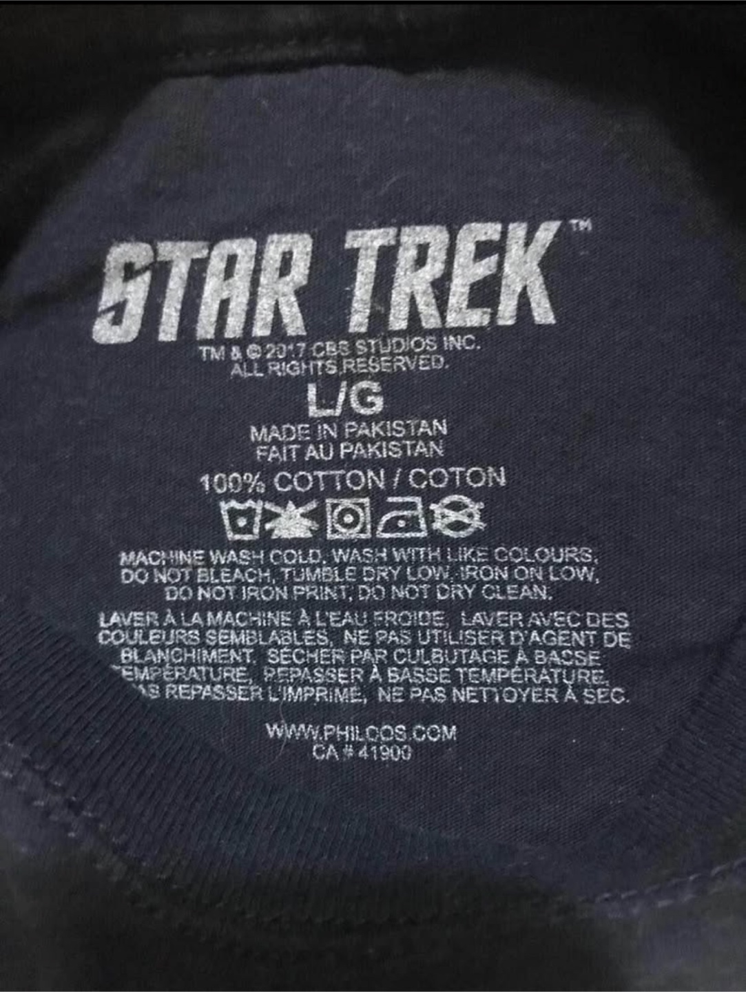 Women’s Star Trek Discovery T-shirt - fits like a slim medium - photo 3
