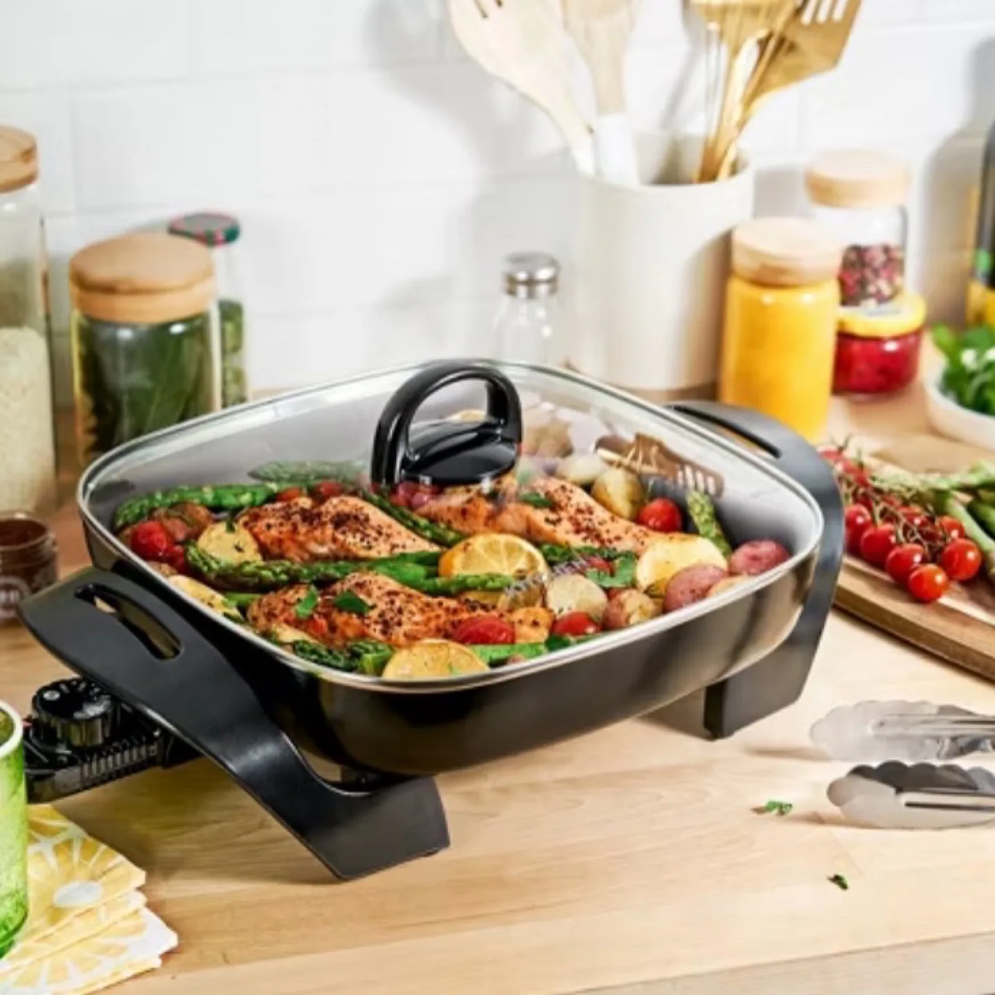 Electric Skillet with Glass Lid thumbnail