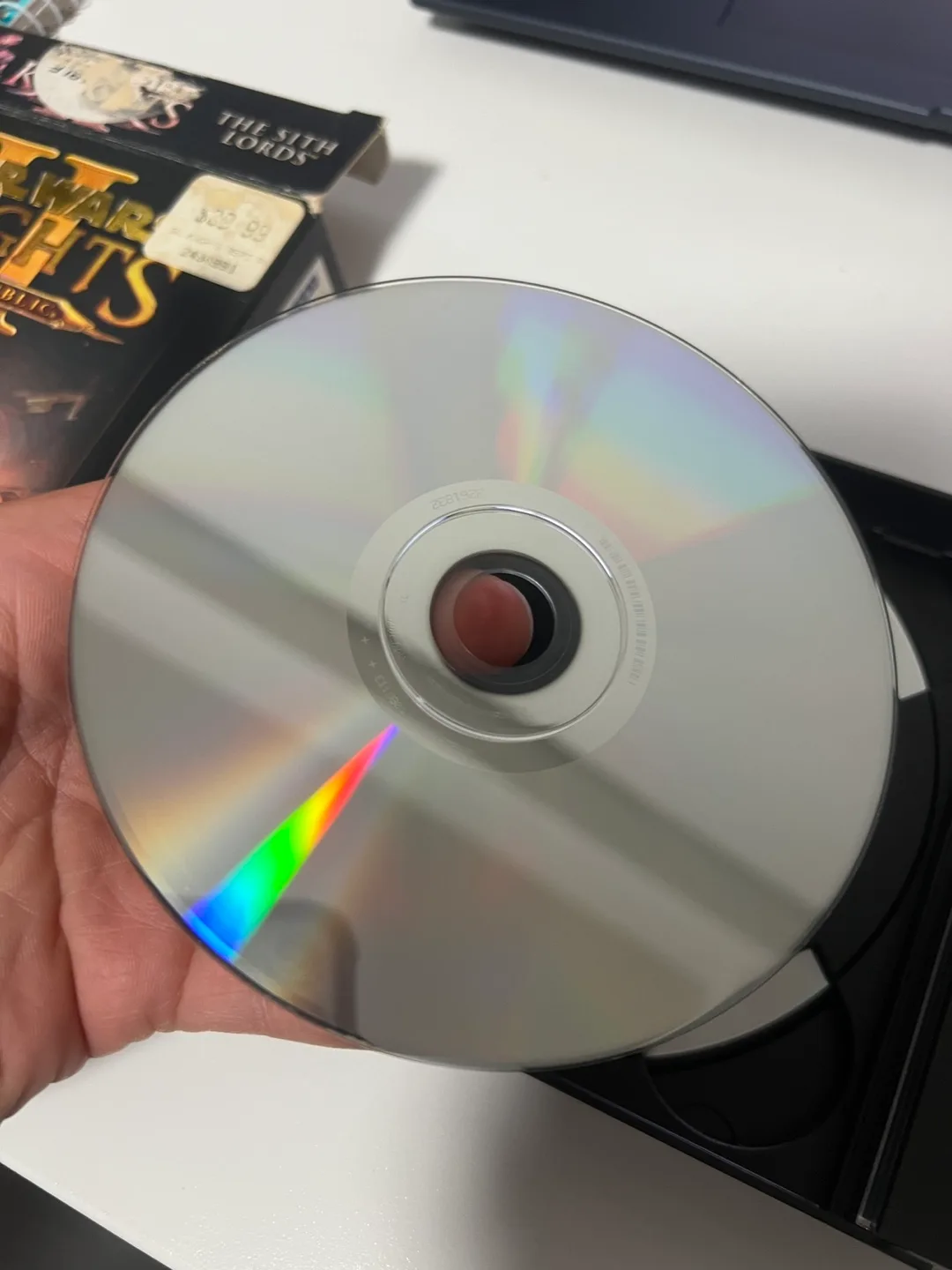 Star Wars Knights of the Old Republic II: The Sith Lords PC Game image indicator(5)