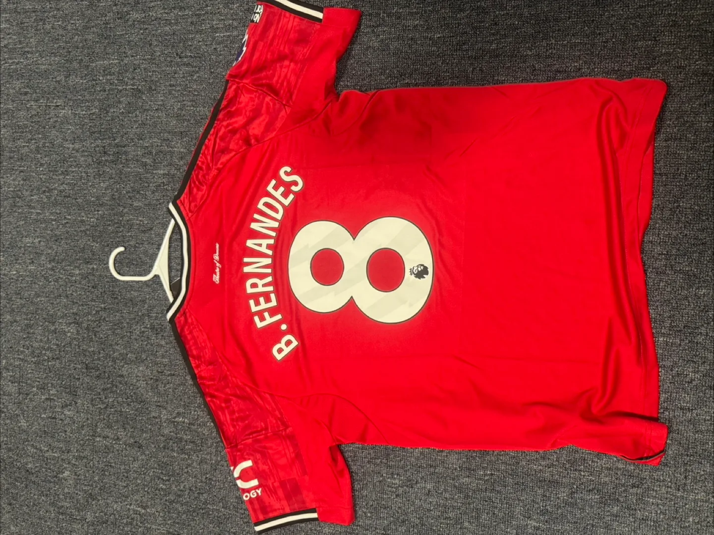 Manchester United Bruno Fernandes Jersey image indicator(2)