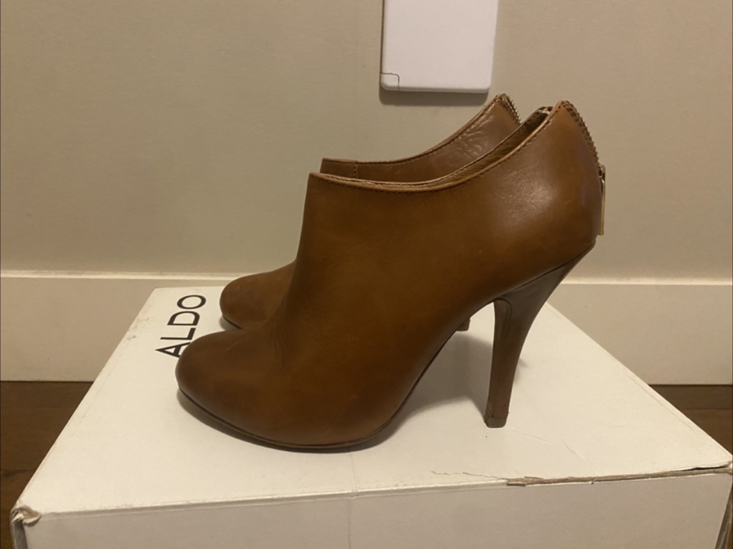 6W Brown Leather Ankle Boots with Zip - photo 2