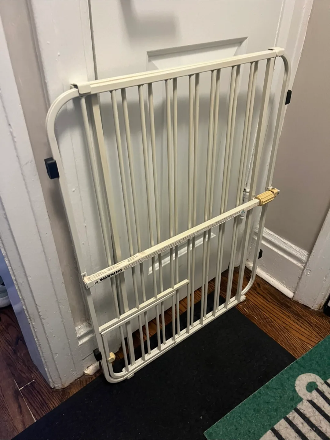 Dog gate thumbnail