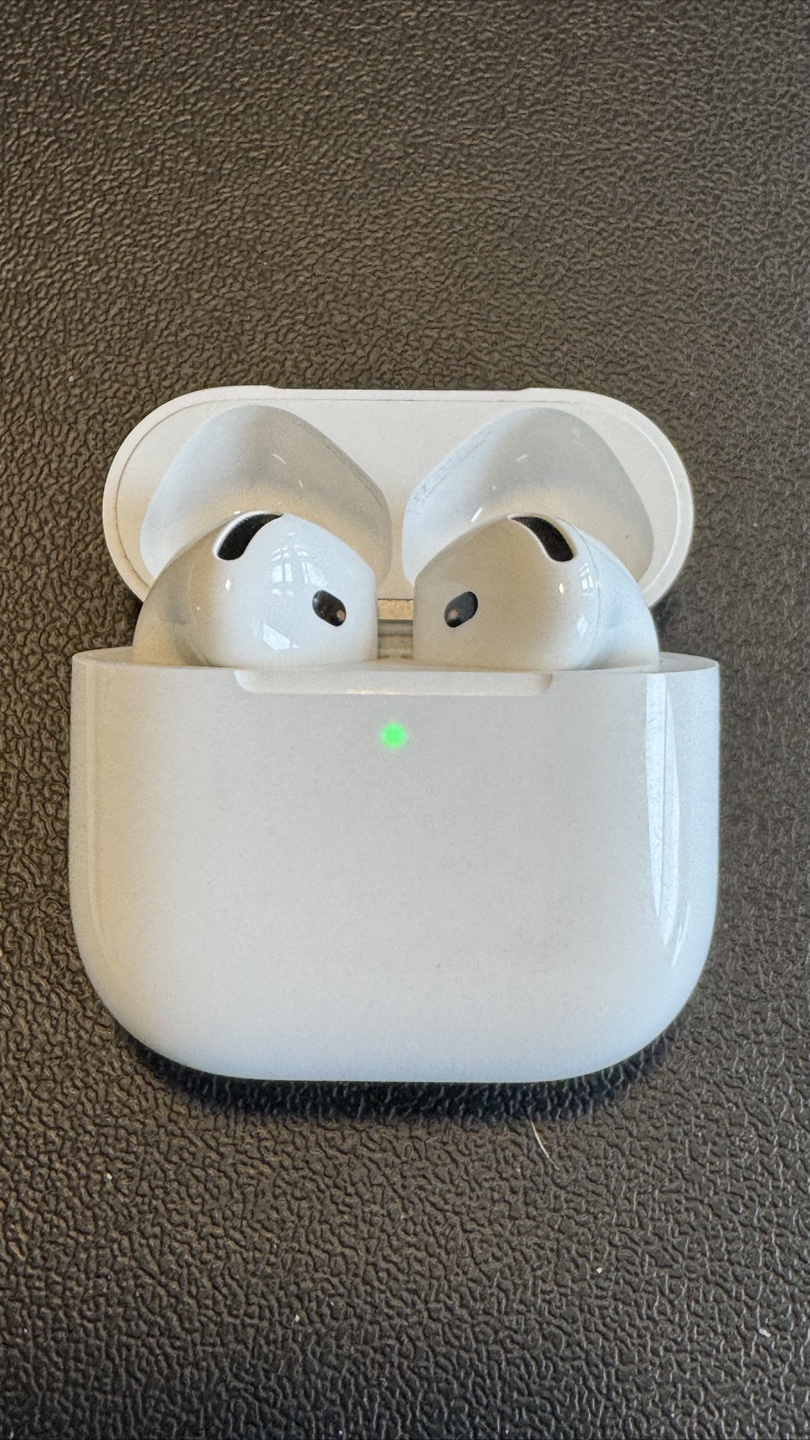 Apple AirPods 4th Generation - photo 3