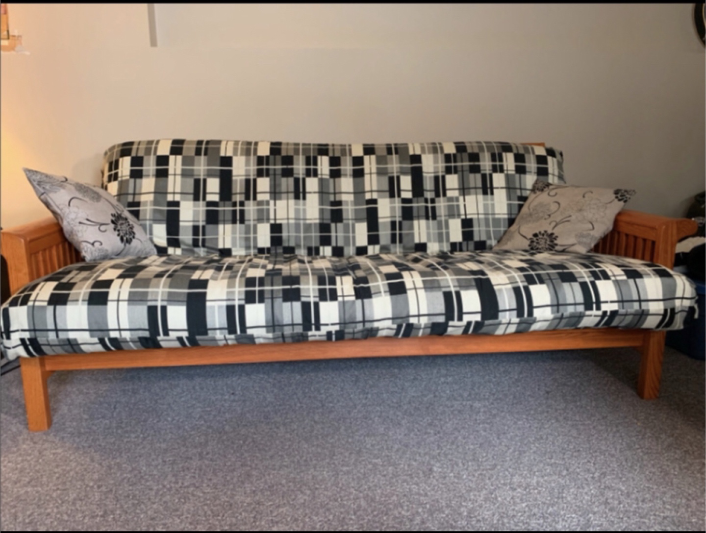 Excellent condition Solid Wood Futon - photo 2