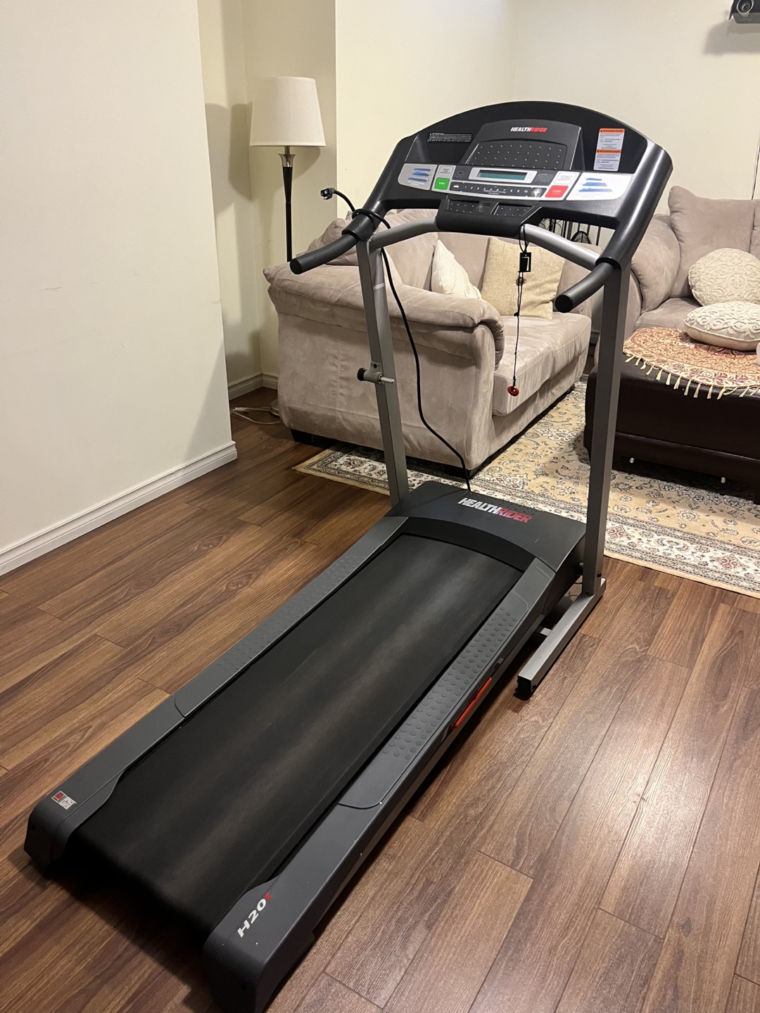 HealthRider F420 Treadmill - photo 3
