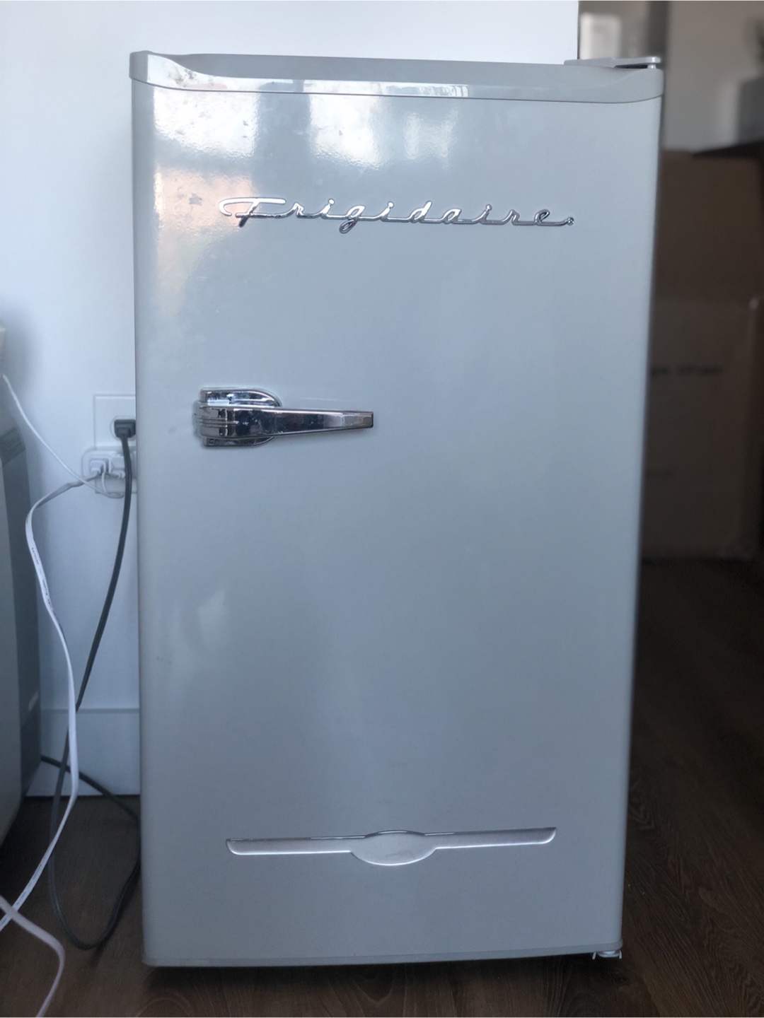 Frigidaire Retro Mini Fridge