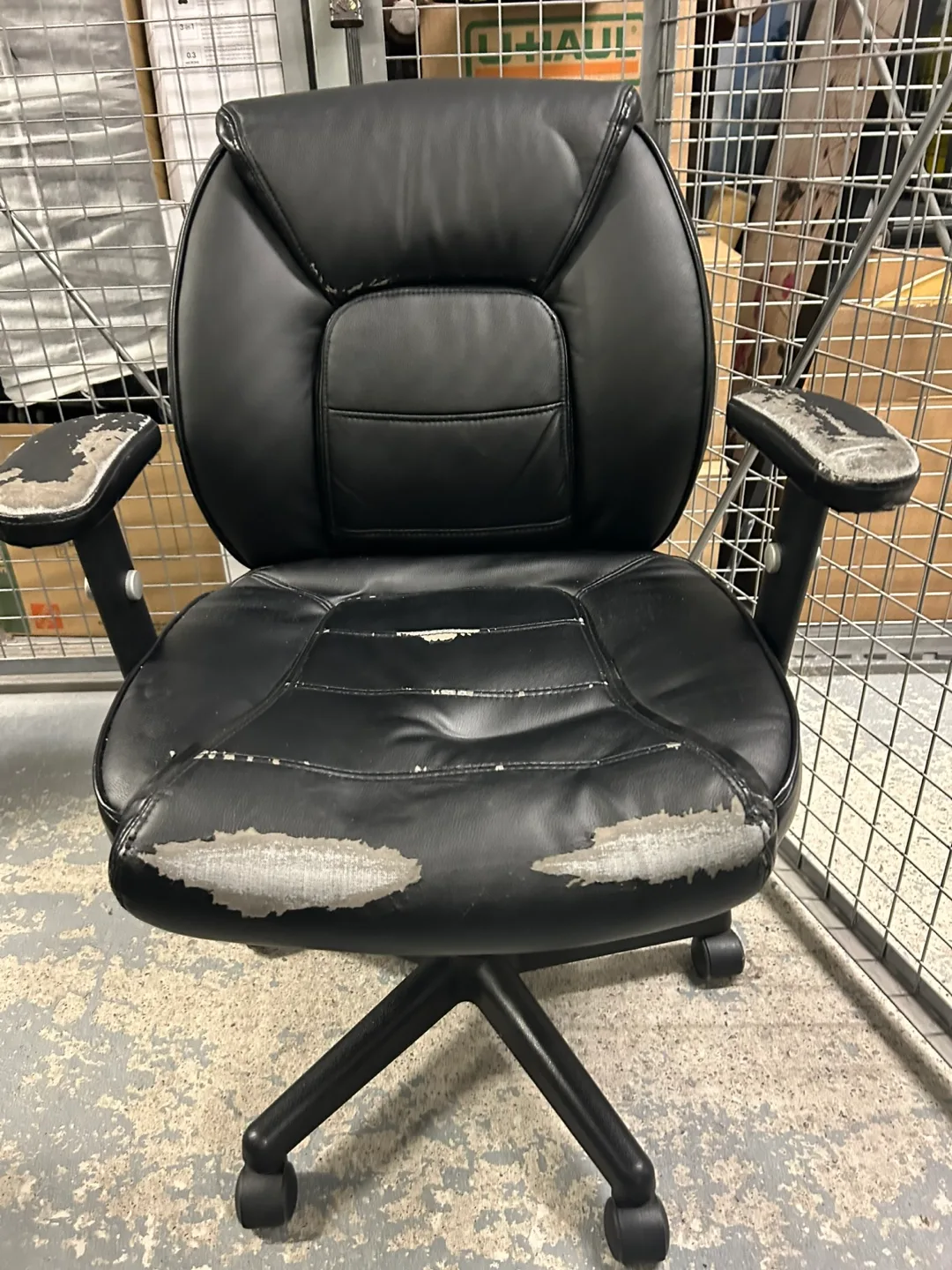 Used Black Office Chair image indicator(2)