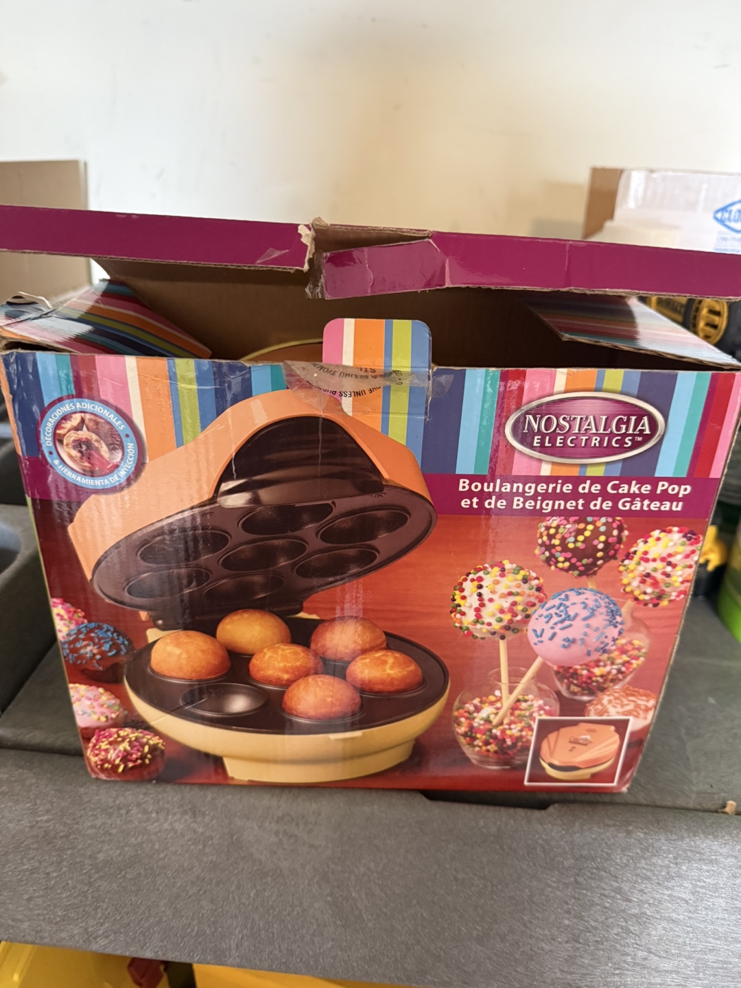 Nostalgia Electrics Cake Pop Bakery Maker