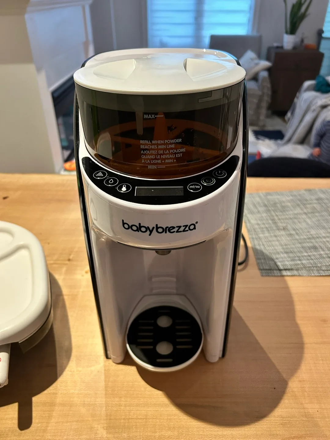 Baby Brezza Formula Pro Advanced Baby Formula Dispenser thumbnail