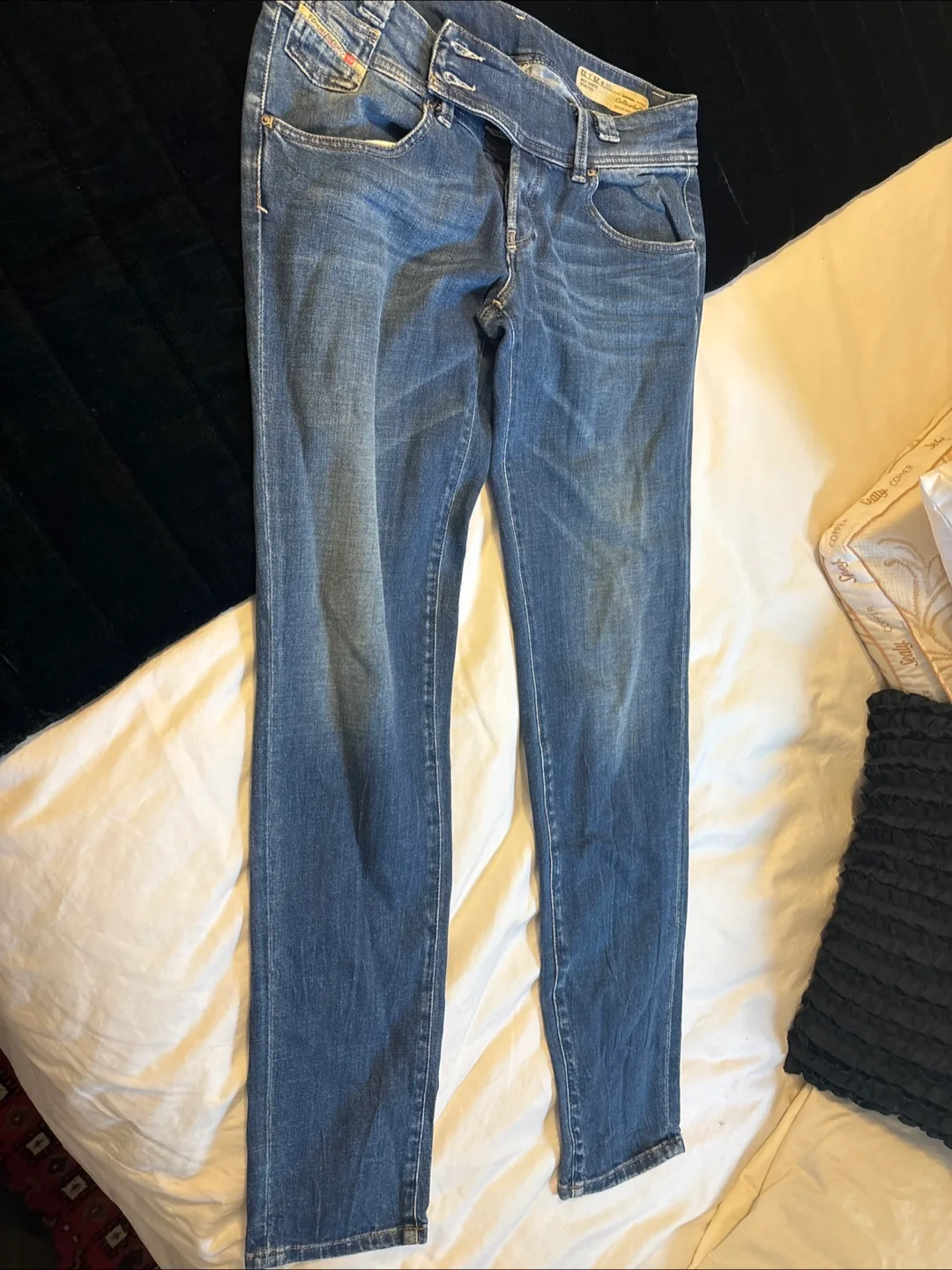 Diesel Culturebelt Regular Slim-Tapered Jeans thumbnail