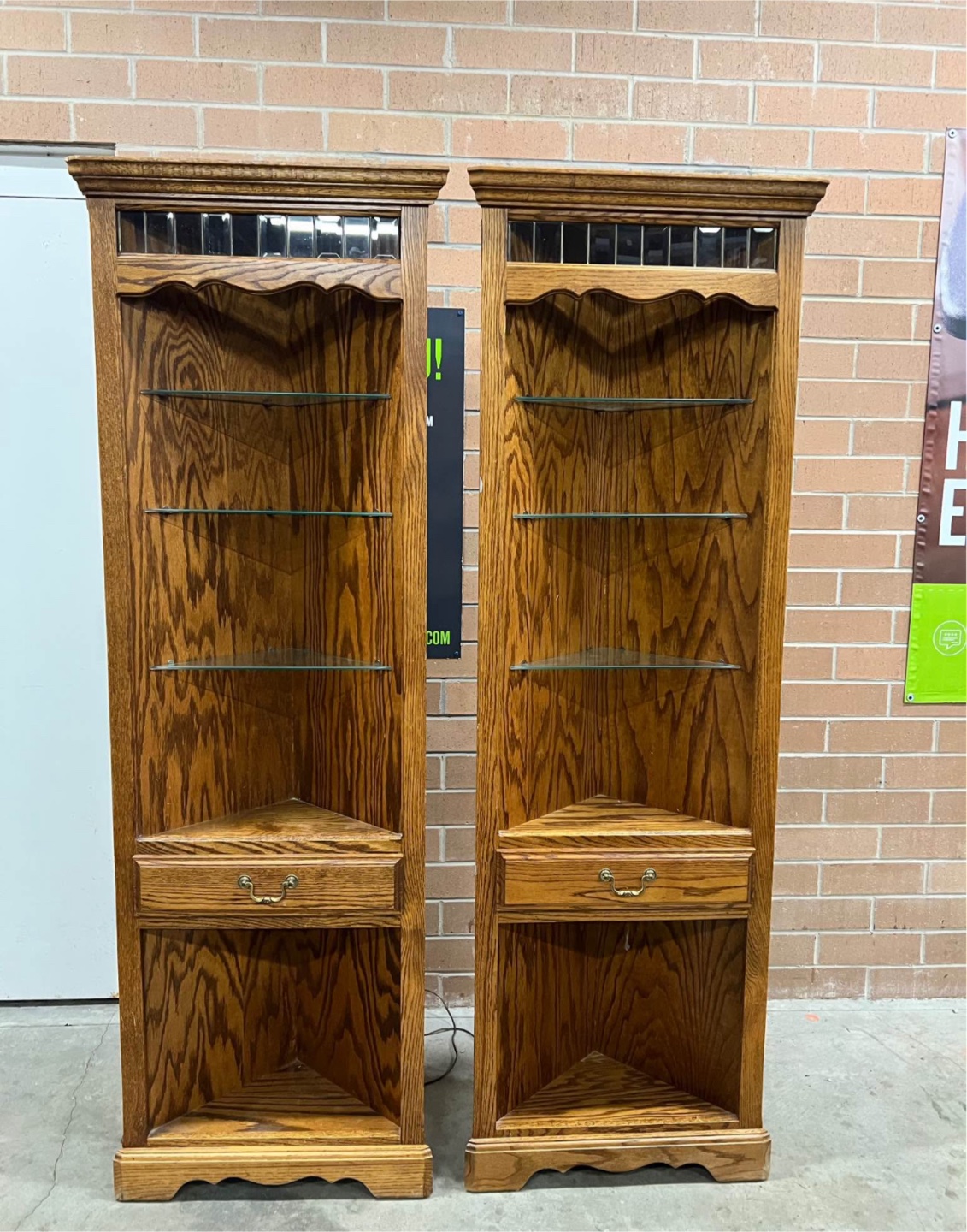 Pair of Corner Cabinets, Oak Wood, Glass Shelves