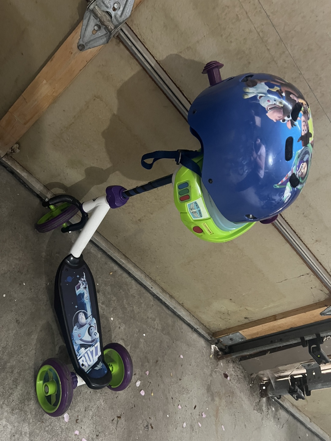Toy Story Scooter and Helmet Set