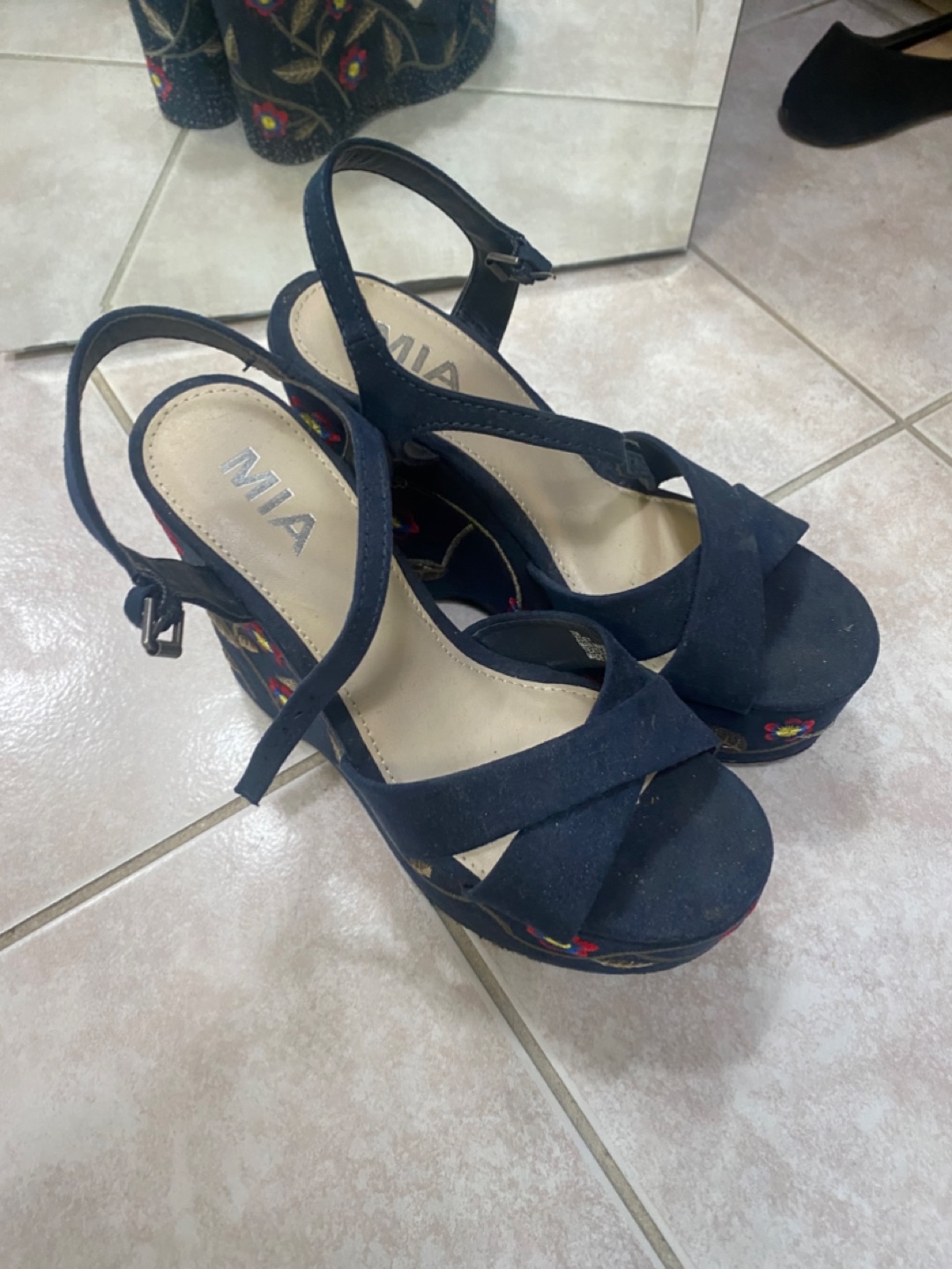 MIA Navy Blue Floral Embroidered Wedge Sandals - photo 2