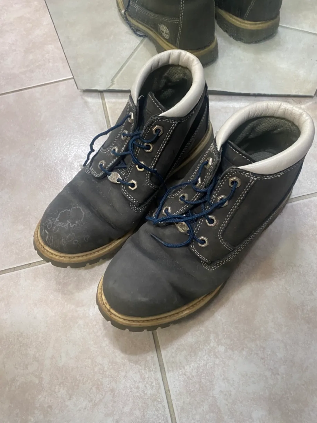 Timberland Women's Dark Gray/Blue Leather Boots Size 7.5 thumbnail