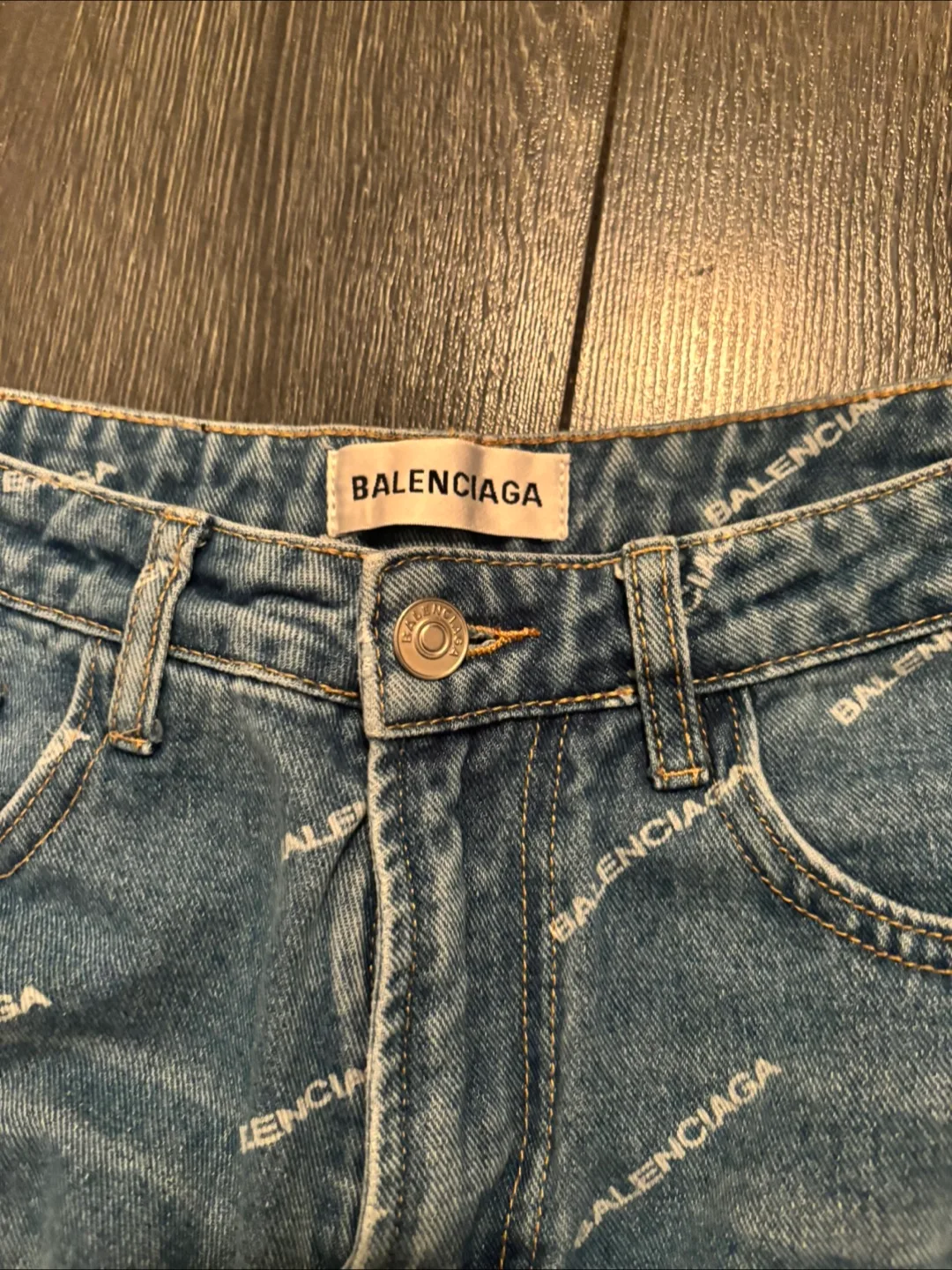 Women’s Balenciaga Jeans Size 27 image indicator(3)