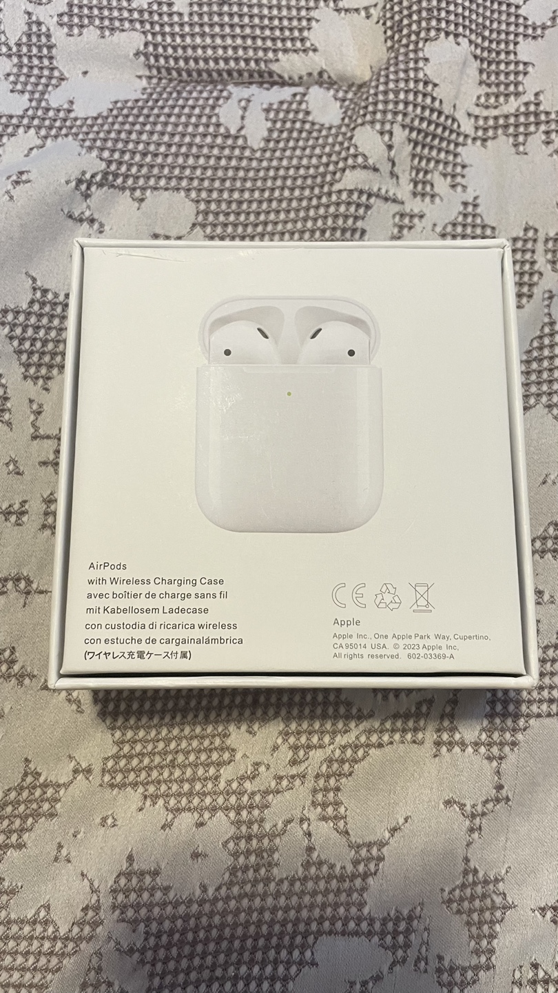 Apple AirPods with Wireless Charging Case - New in Box - photo 5