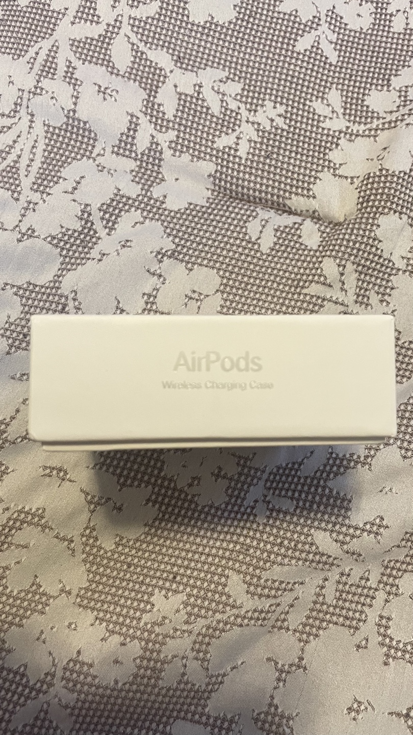 Apple AirPods with Wireless Charging Case - New in Box - photo 3
