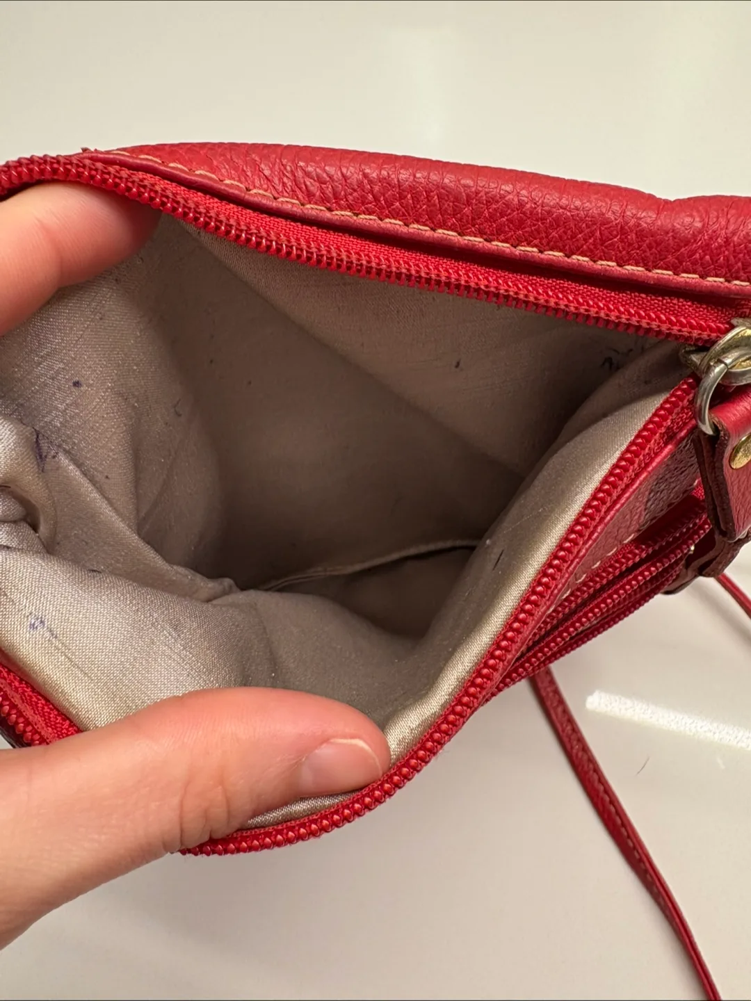 Red genuine Leather Crossbody Bag image indicator(7)