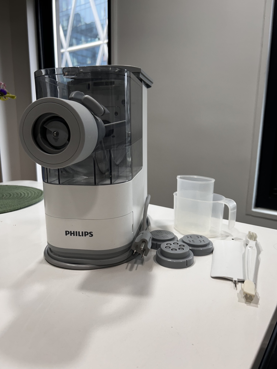 Philips Pasta Maker with Attachments - photo 2