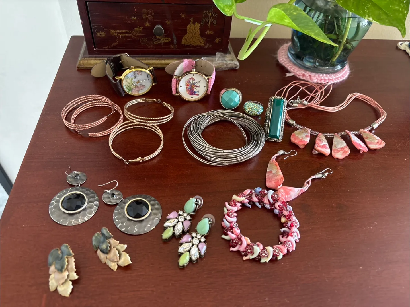 Jewelry Bundle: Necklaces, Bracelets, Earrings, Rings & Watches thumbnail