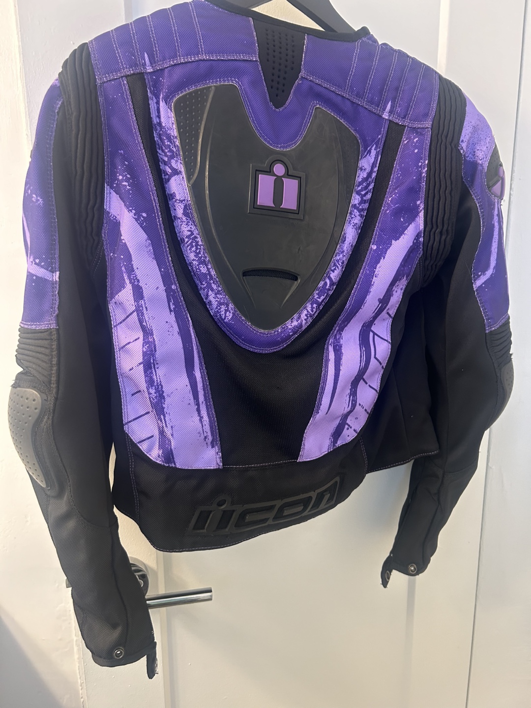 Icon Women's Small Motorcycle Jacket - photo 2