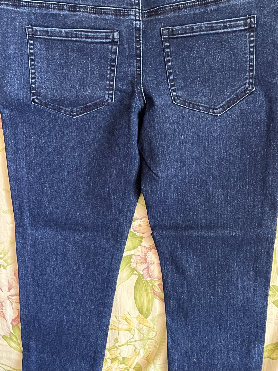 Cleo Petite Dark Wash Jeans Size small women’s - photo 3