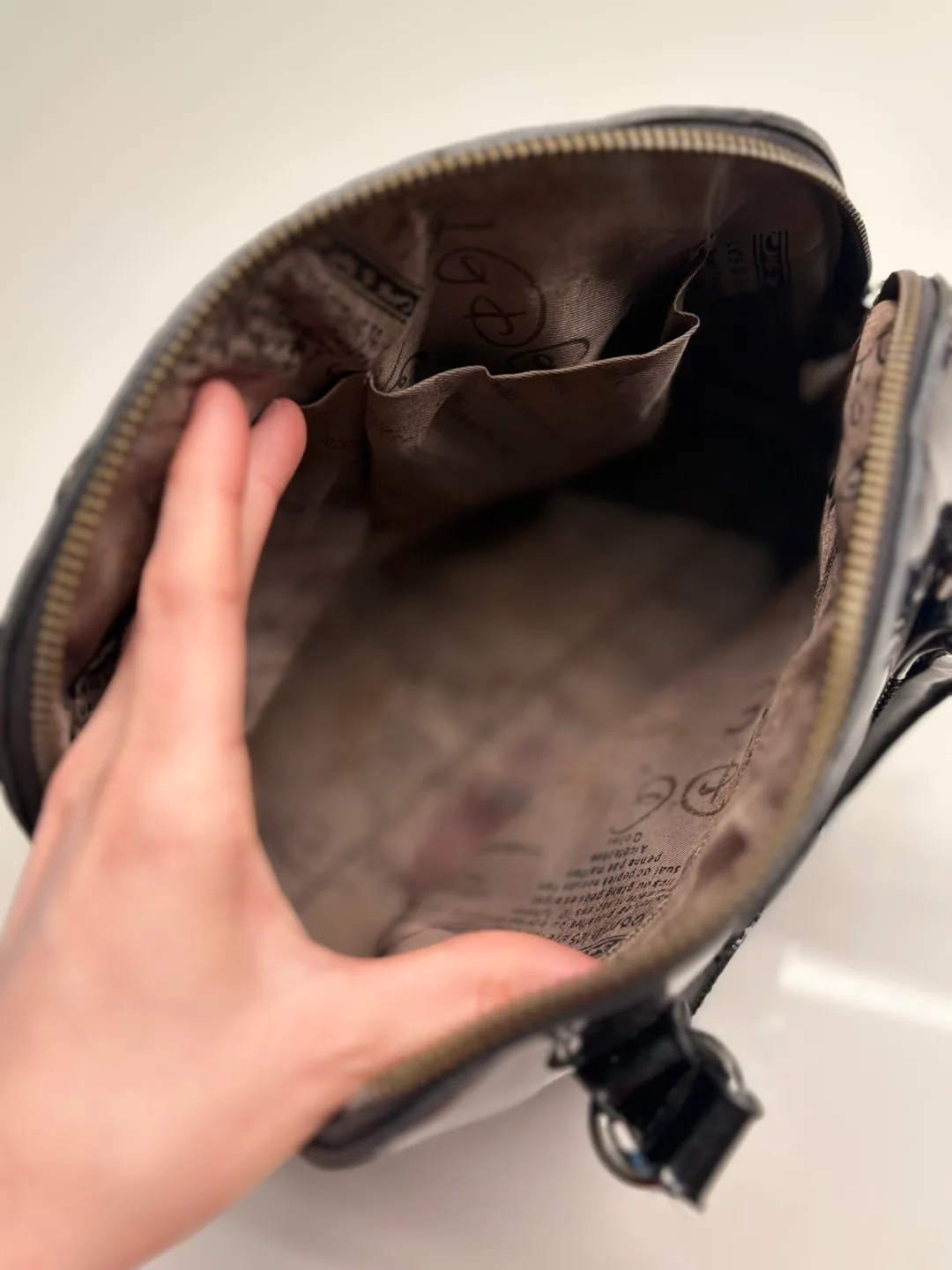 Black Handbag image indicator(4)