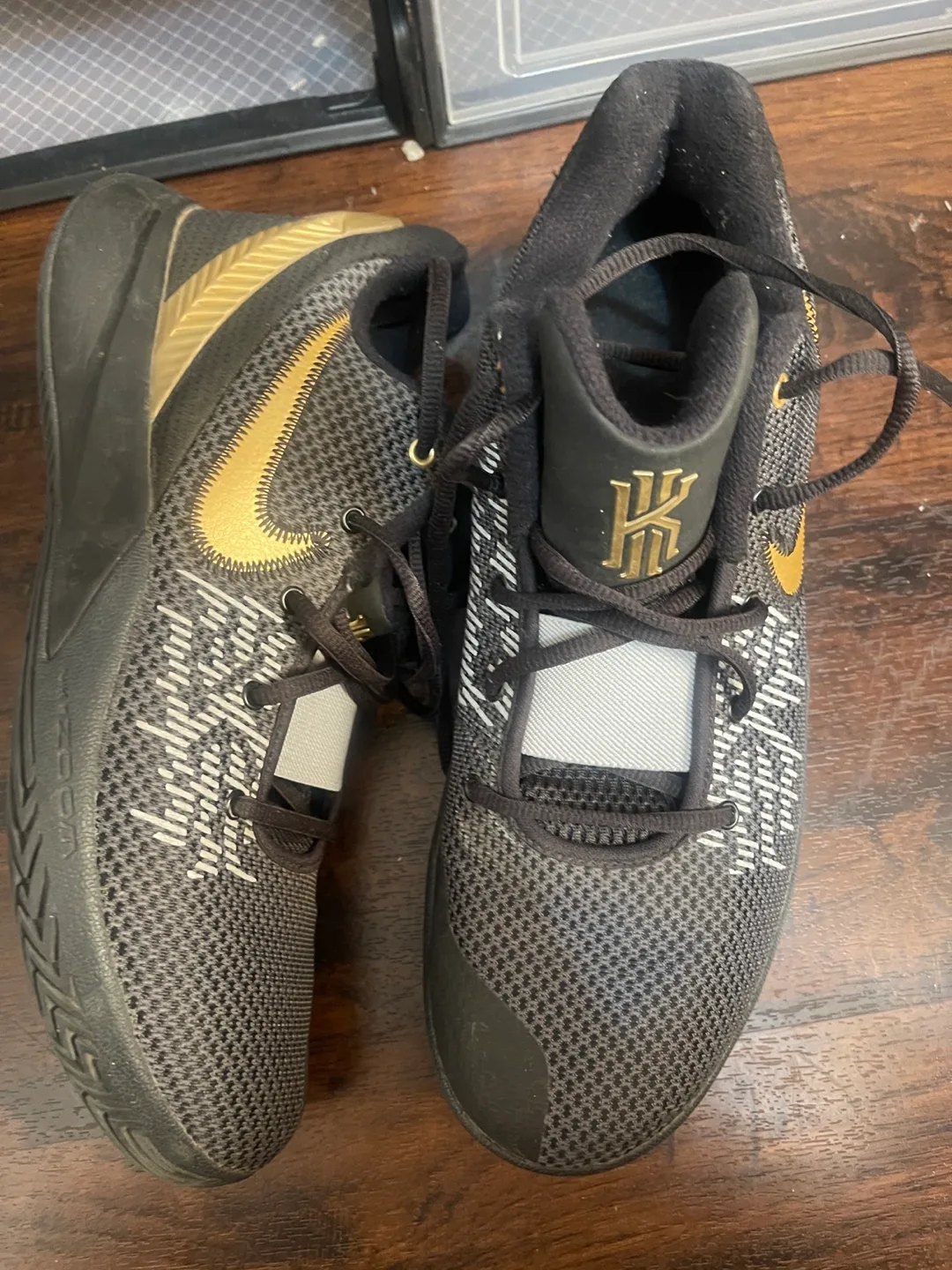 Nike Kyrie Low 4 Black Gold Basketball Shoes - Men's Size 10 image indicator(2)