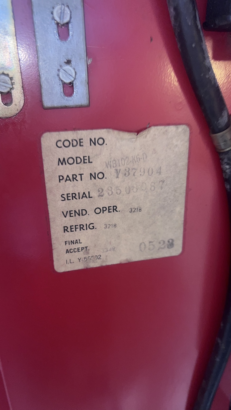 Vintage Coke vending machine - photo 2