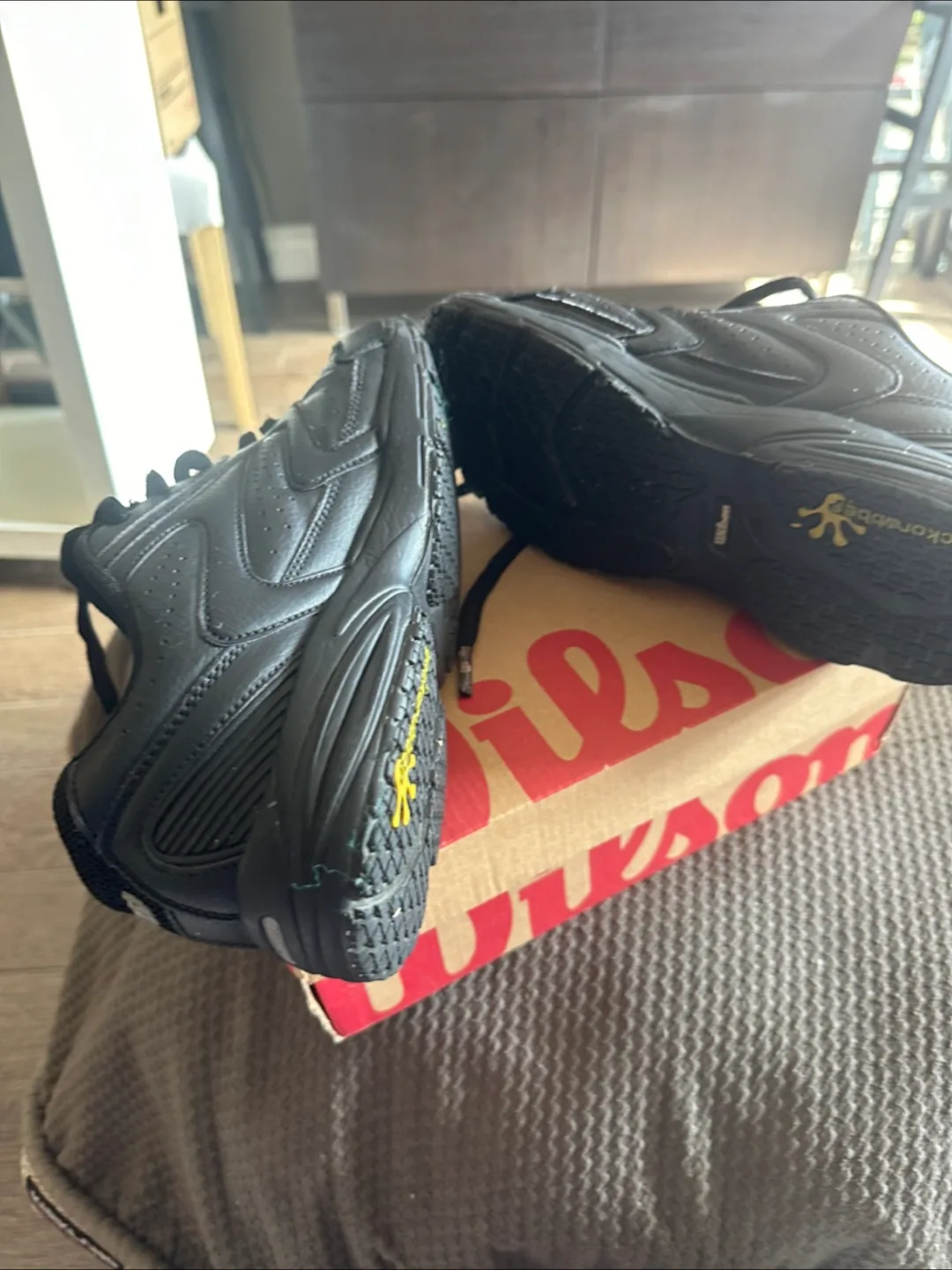 🥕👟Work Safety Anti slip Shoes,  Black Sneakers image indicator(4)