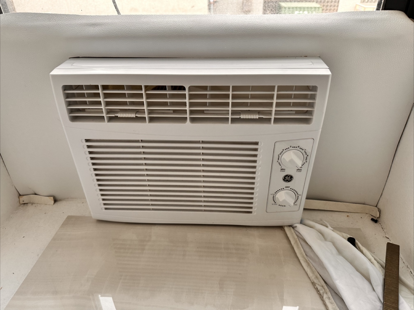 GE Window Air Conditioner - photo 2