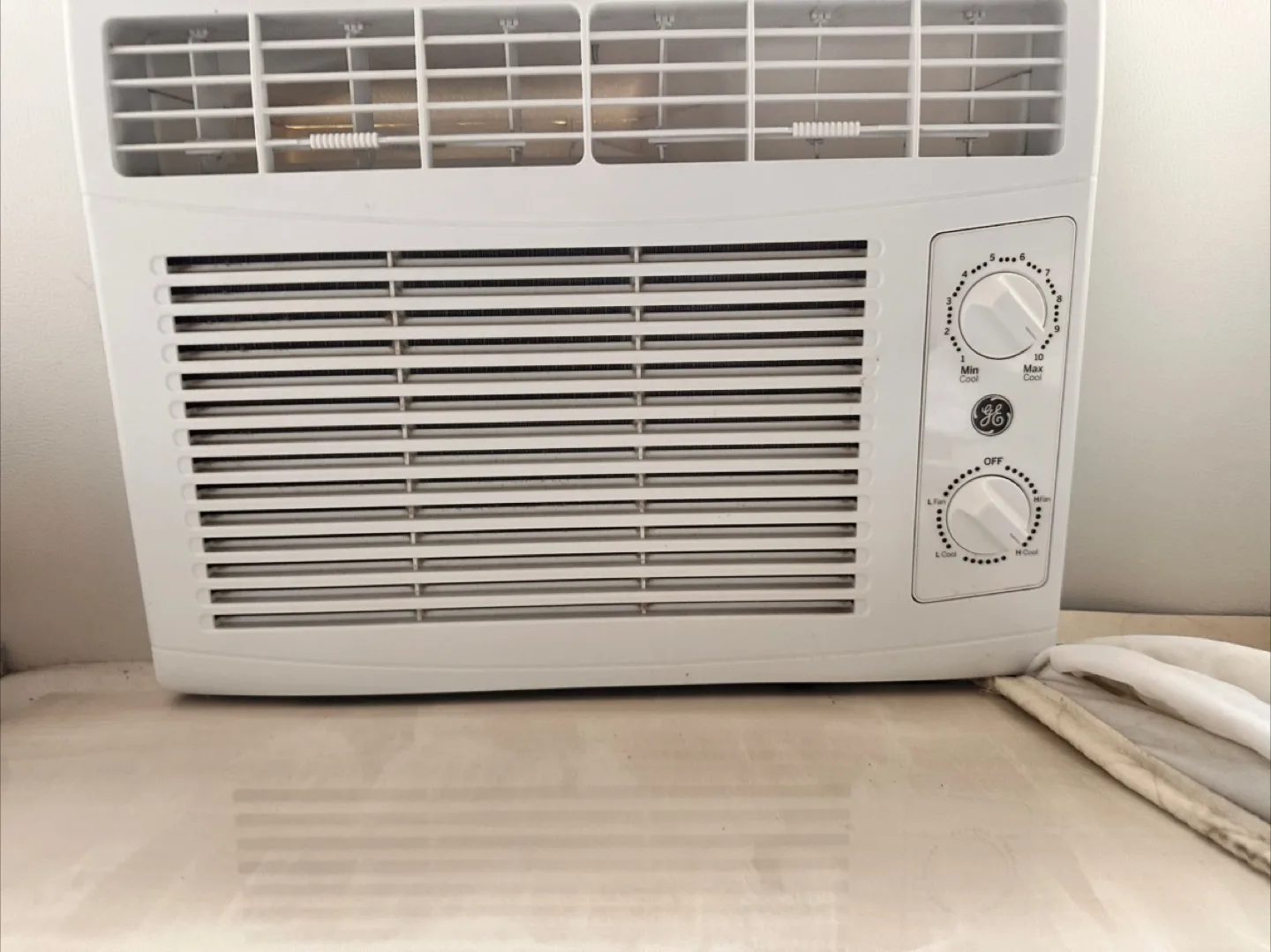 GE Window Air Conditioner thumbnail