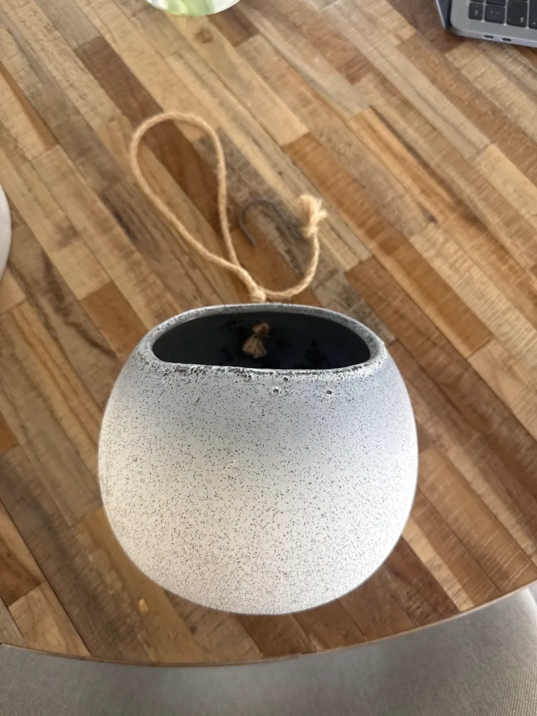 Set of 3 Speckled Ceramic Hanging Planters #freecycle thumbnail