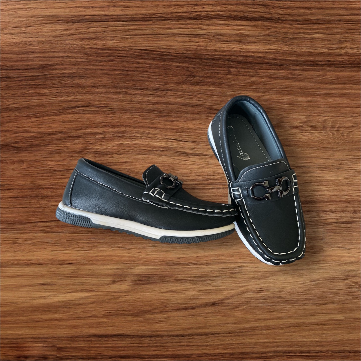 Paparazzi Boys' Black Loafer Shoes - Size 8 - photo 2