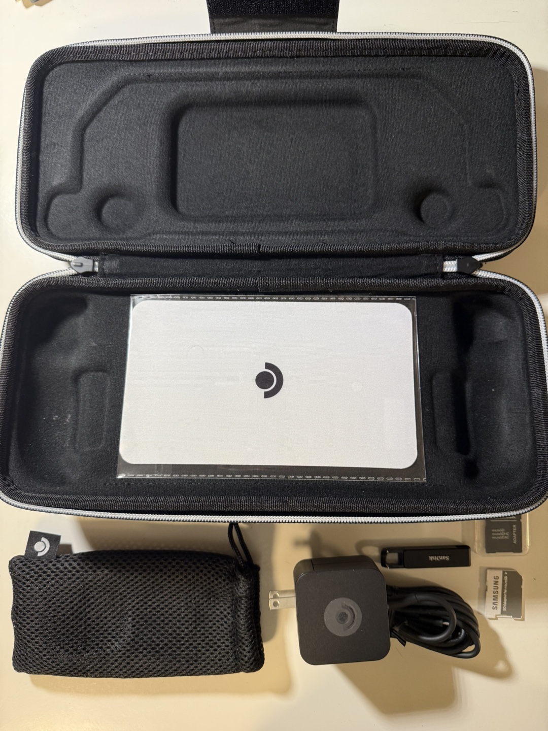 Steam Deck OLED 1TB with Accessories - photo 3