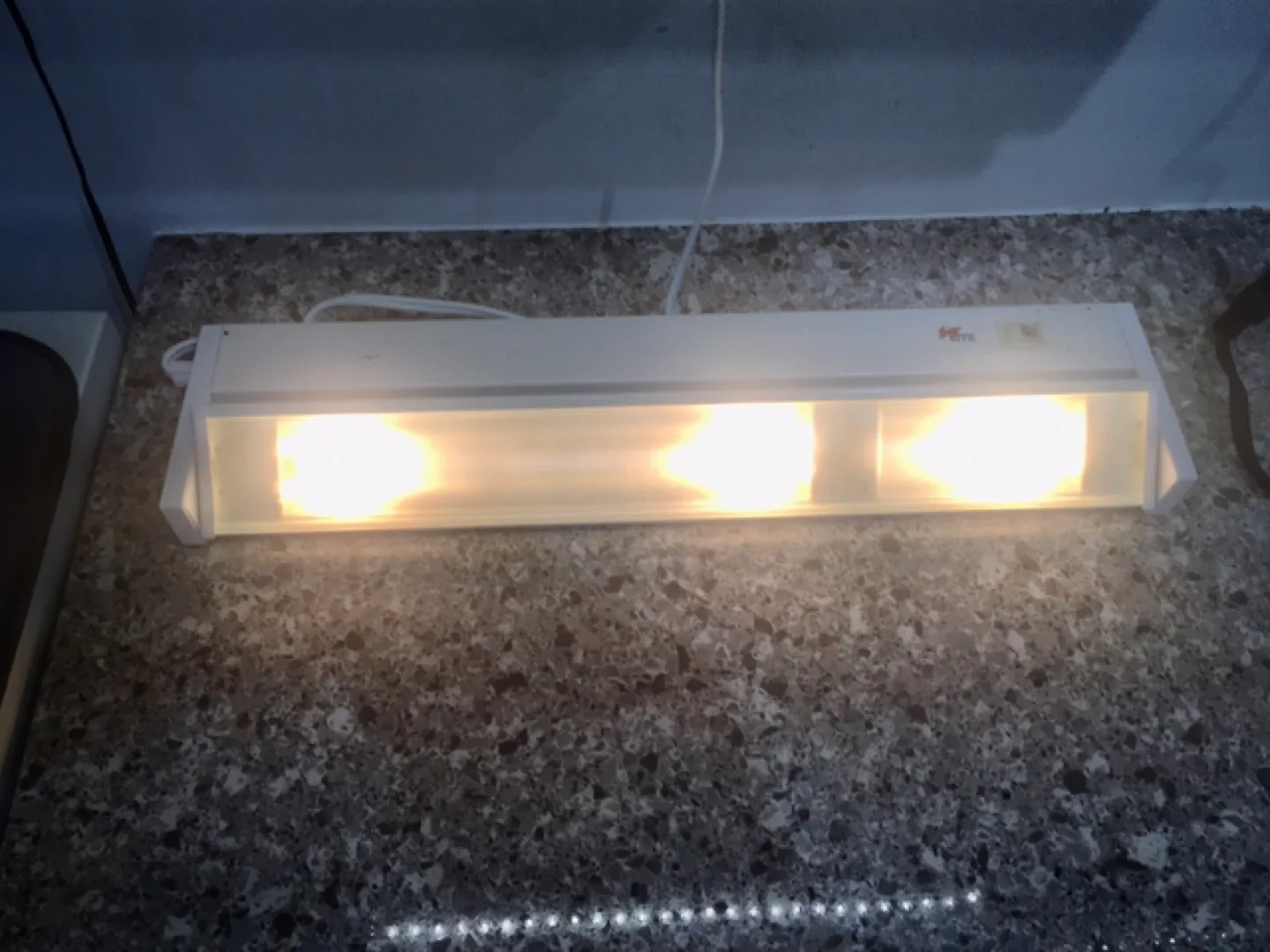 VIFLY LED Under Cabinet Light Fixture thumbnail