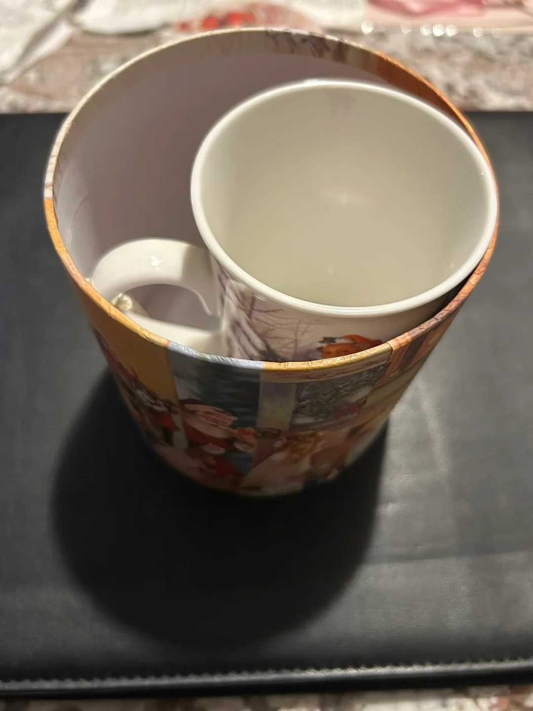 Vintage Christmas Mug with Box - New Bone China image indicator(4)