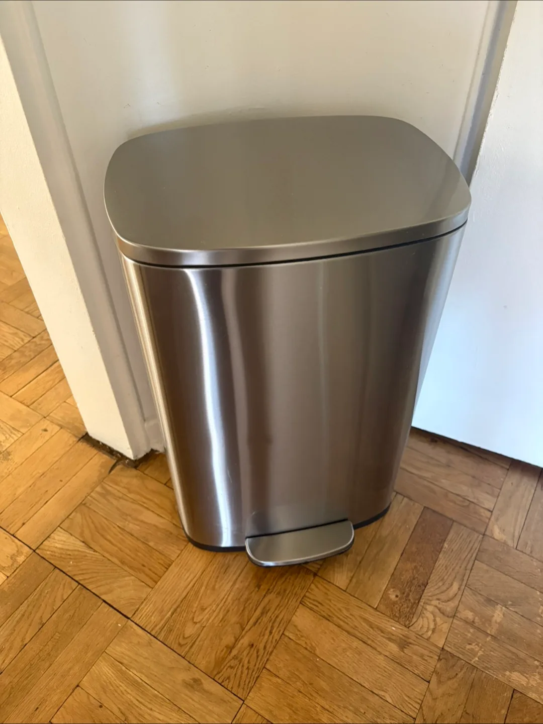 Step Trash Can, 50 Liter thumbnail
