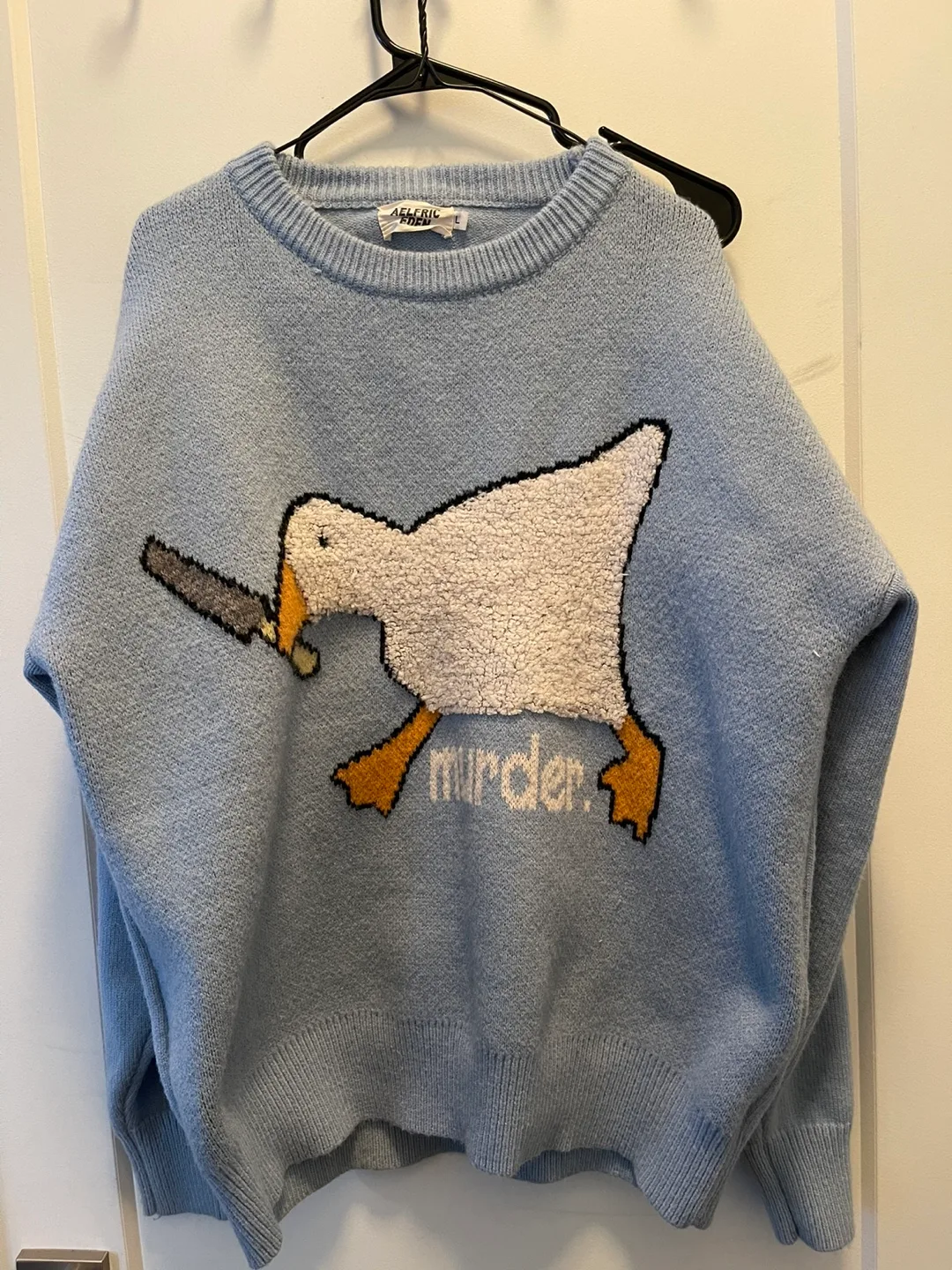 Men’s Large Goose Sweater & Whale Sweater image indicator(2)
